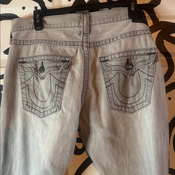 True Religion Denim - True Religion Light Gray Straight Jeans size 31